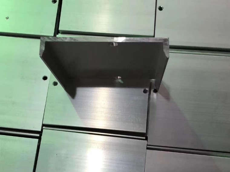 江蘇口罩機(jī)專(zhuān)用托盤(pán) 口罩機(jī)托盤(pán)生產(chǎn)廠家-上海澳宏鋁業(yè)